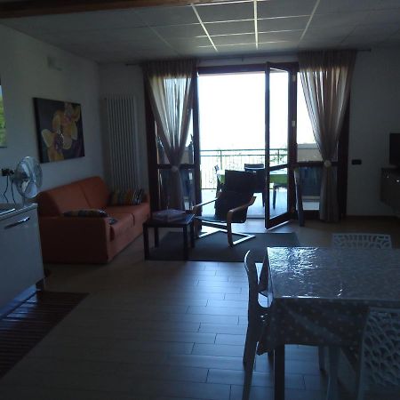 Piscina E Vistalago Crocemenaggio Cir 013145-00318 Екстериор снимка